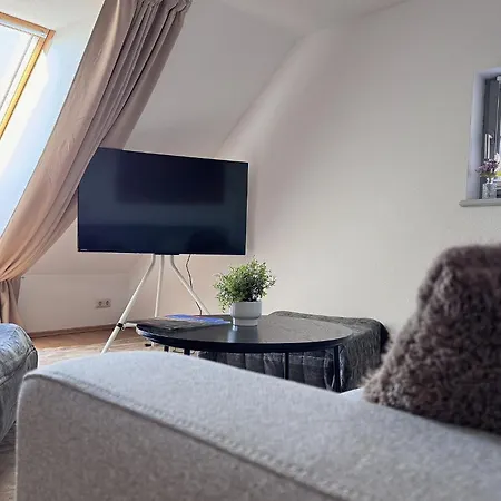 Grosse Maisonette Mit Burgblick Und Badewanne Apartament